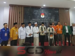 Pasangan Calon H Rusdi - Gus Shobih Datangin KPU Untuk Mendaftarkan Pencalonan Bupati Pasuruan