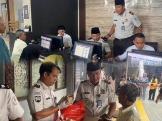 Karutan Bangil Pantau Hari Terakhir Kunjungan Lebaran, Layanan Tetap Tertib