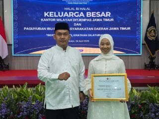 Berhasil Gagalkan Penyelundupan Narkoba, Petugas Lapas Tulungagung Terima Penghargaan dari Kakanwil Ditjenpas Jatim