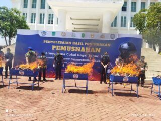Pemkab Pasuruan Musnahkan 11,7 Ton Barang Kena Cukai Ilegal, Potensi Kerugian Negara Capai Rp4,6 Miliar